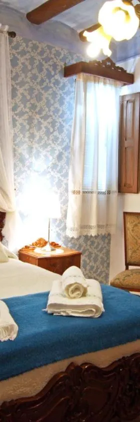 Casa Rural La Casona，位于Urrea de Gaen的酒店