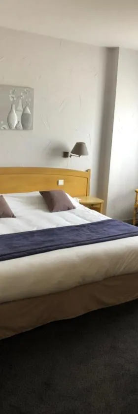 Le Charollais Motel Restaurant Contact-Hôtel，位于Vitry-en-Charollais的酒店