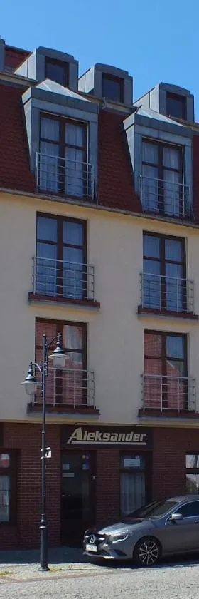 Hotel Aleksander，位于乌斯特卡的酒店