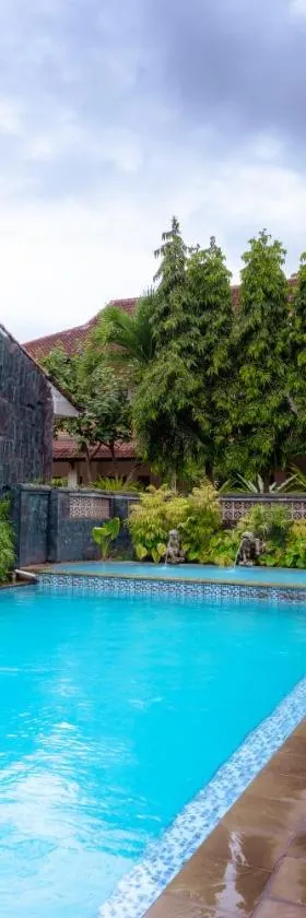 Hotel Mahkota Plengkung by ecommerceloka，位于外南梦的酒店