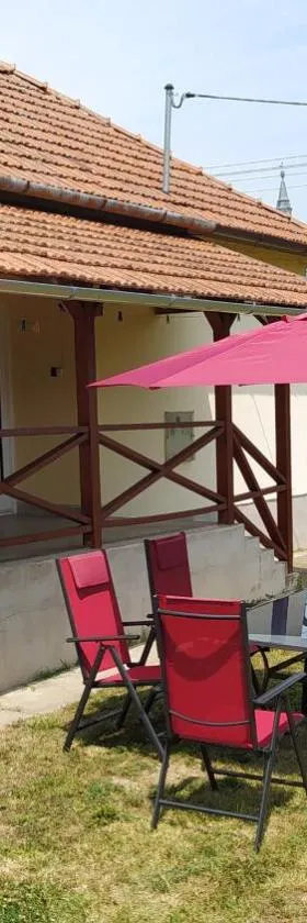 Öregakác Vendégház，位于Tiszaladány的酒店