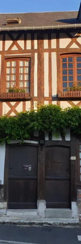 LA GAUDINIERE，位于利翁拉福雷的酒店