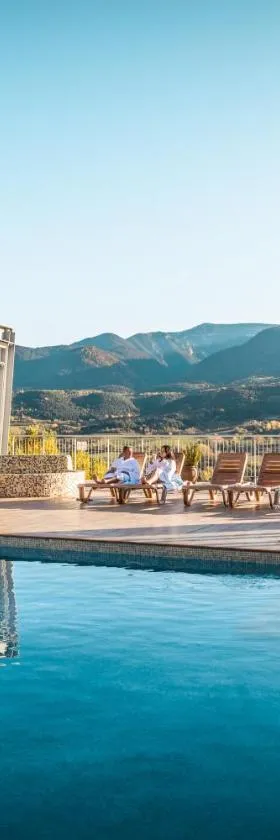 Cerdanya Viva Ecoestades，位于普鲁兰斯的酒店