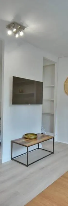 Le SWEETHOME，位于埃佩尔农的酒店