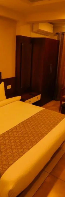 Zubis Inn Hotel，位于卡尔佩特塔的酒店
