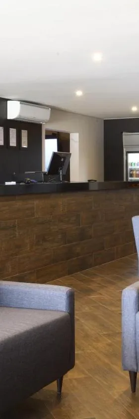 Hotel Pro Tork Confort，位于Santo Antônio da Platina的酒店