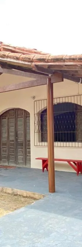 Casa de Praia - Alcobaça-BA - em frente ao Condomínio Gaivotas，位于阿尔科巴萨的酒店
