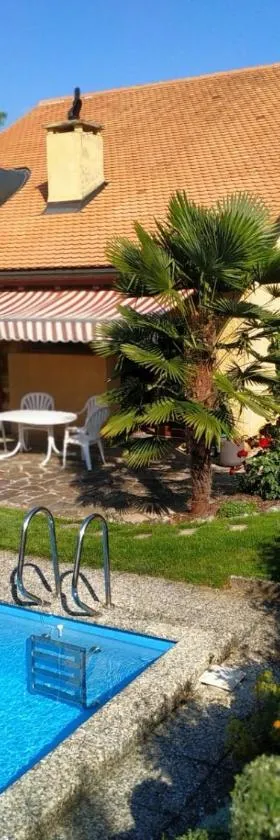 Guest House La Sereine，位于罗马内勒的酒店