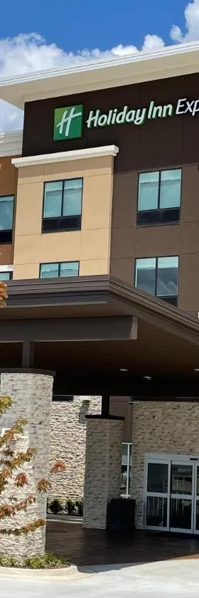 Holiday Inn Express & Suites - Ft. Smith - Airport by IHG，位于史密斯堡的酒店