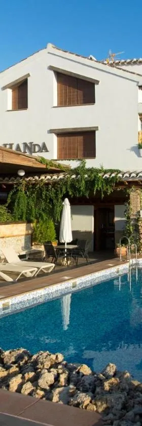 Alhanda Apartahotel，位于Benamaurel的酒店