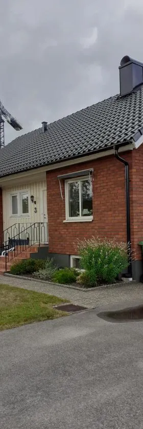 Villa mitt i Ullared - 400m till Gekås，位于乌拉勒德的酒店