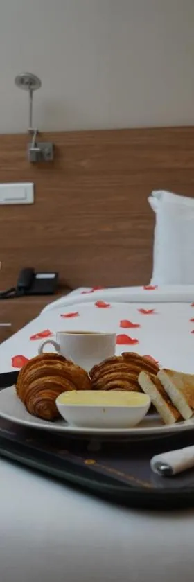 HOTEL ASTRAL，位于阿比让的酒店
