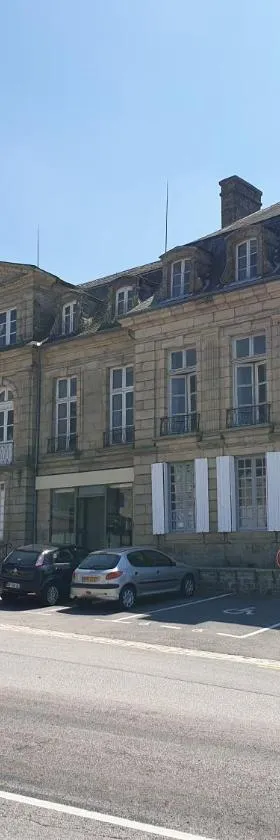 Le Chateau，位于Châteauponsac的酒店