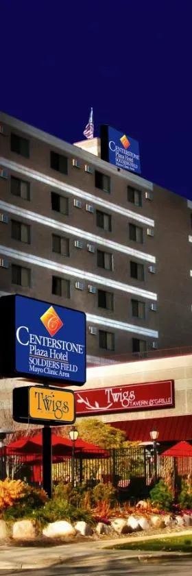 Centerstone Plaza Hotel Soldiers Field - Mayo Clinic Area，位于罗切斯特的酒店