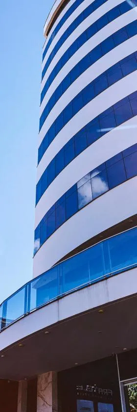 Fratele Business Hotel，位于帕图斯迪米纳斯的酒店