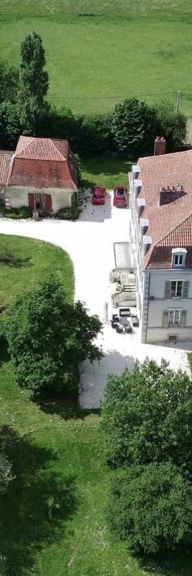 Domaine de Savignac，位于Chabanais的酒店