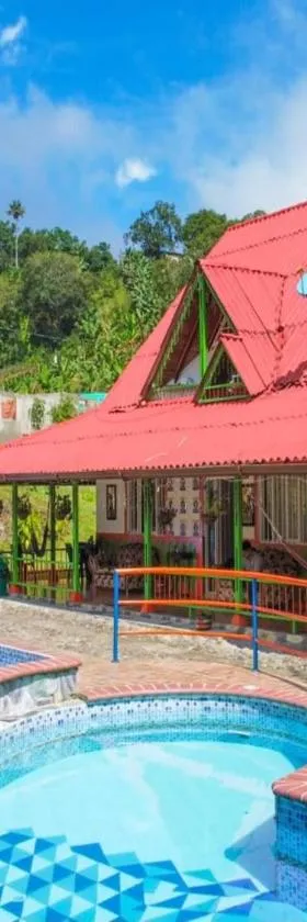 EcoHotel Colibrí Salento，位于Luna Park的酒店