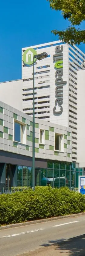 钟楼南特中央圣雅克酒店，位于南特的酒店