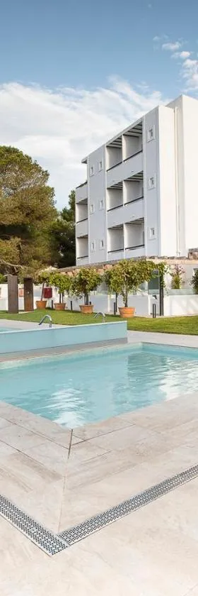 Hotel Levante，位于埃斯普霍斯的酒店