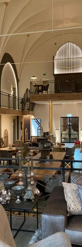 KerkHotel Biervliet，位于比尔弗利特的酒店