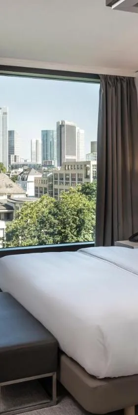 Meliá Frankfurt City，位于美因河畔法兰克福的酒店