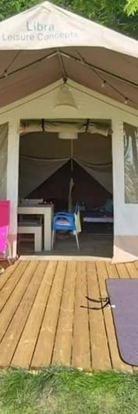 TENTE LODGE la Plage AUTET，位于Autet的酒店