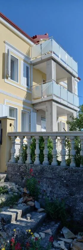 Villa Anna，位于伊卡的酒店