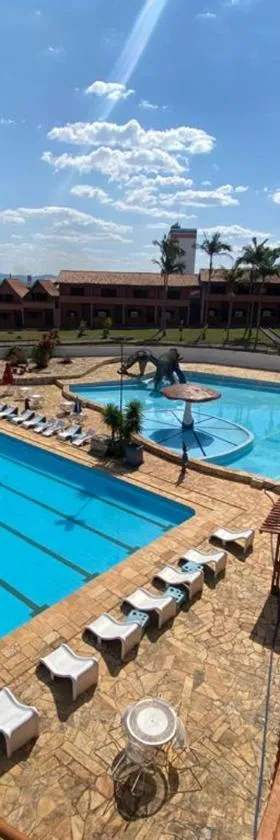 Eduardos Park Hotel - Próximo ao Animália，位于科蒂亚的酒店