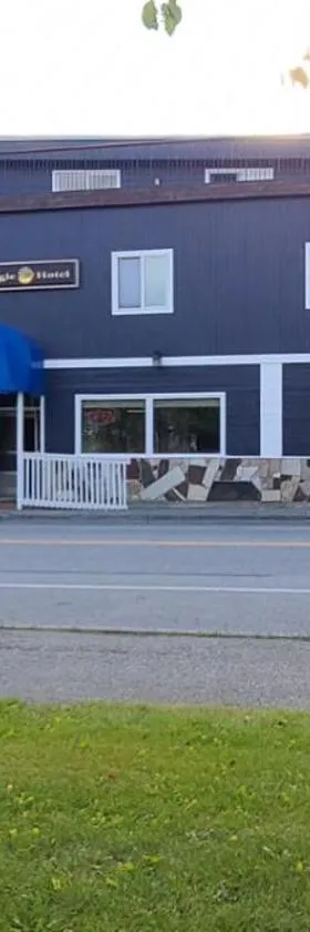 鹰酒店，位于帕尔默的酒店