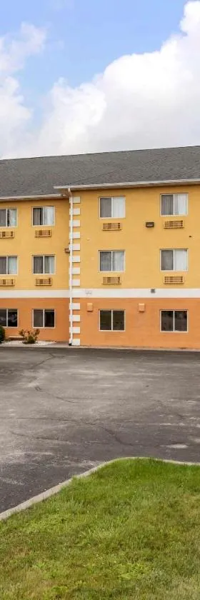 Comfort Inn Muscatine near Hwy 61，位于Muscatine的酒店