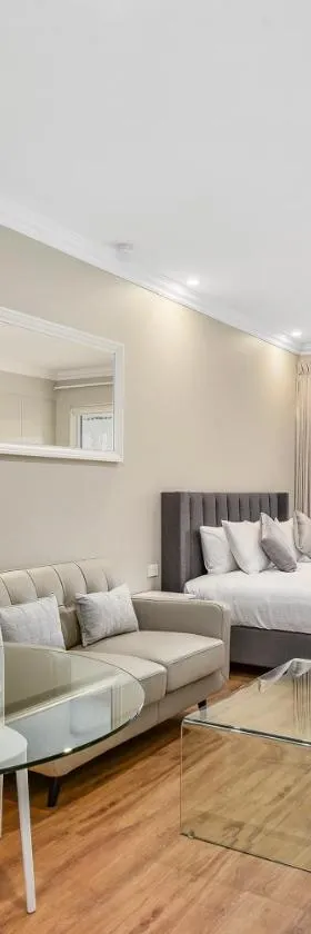 Aloha Central Luxury Accommodation，位于纳拉库特的酒店