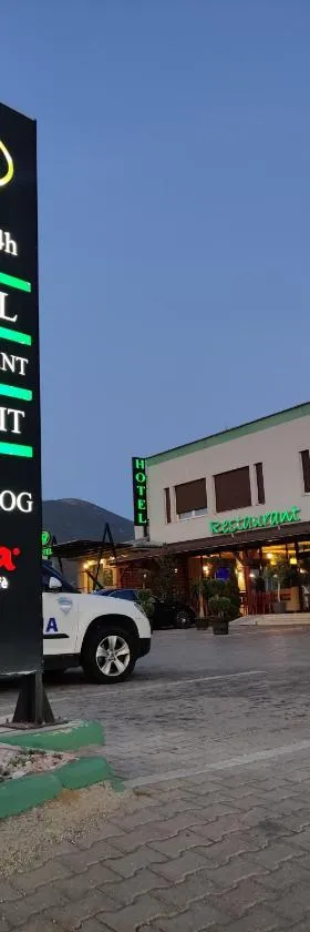 Agropolog Hotel & Spa，位于Zhelinë的酒店