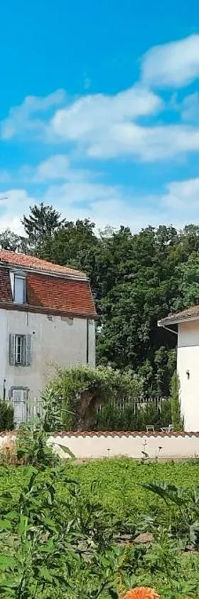 LE COTTAGE DU PARC，位于Chambéon的酒店