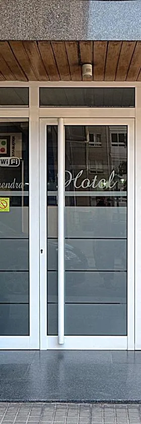 阿尔蒙德拉酒店，位于费罗尔的酒店