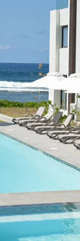Eastern Blue - Sea View Luxury Apartment，位于Poste Lafayette的酒店