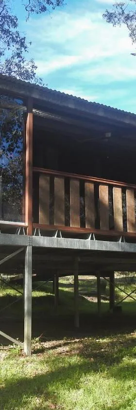 巴拉布浦鸟隐圣所山林小屋，位于楠立的酒店