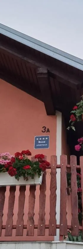 Kod Slaveka，位于Kostanjevac的酒店