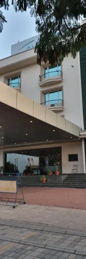 Hotel Allum，位于贝拉里的酒店