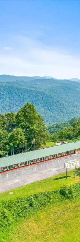 Green River Lodge，位于Saluda的酒店