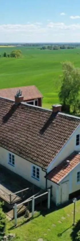 Stubbegården - Unique swedish style with fireplace，位于瓦斯泰纳的酒店