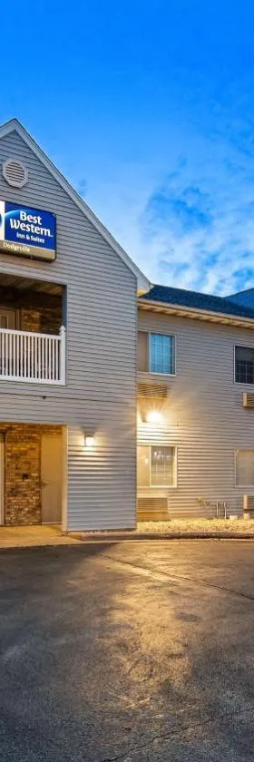 Best Western Dodgeville Inn & Suites，位于道奇维尔的酒店
