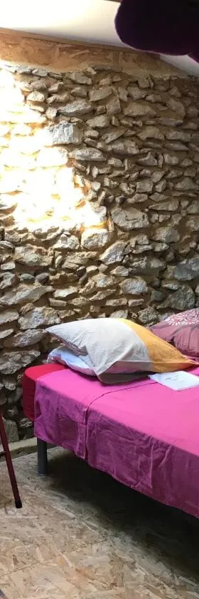 Chambres chez l'habitant Bambou et Musique cuisine et sdb partagées，位于Saint-Sever的酒店