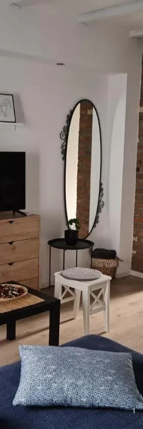 Ušuškani Studio，位于兹拉蒂博尔的酒店