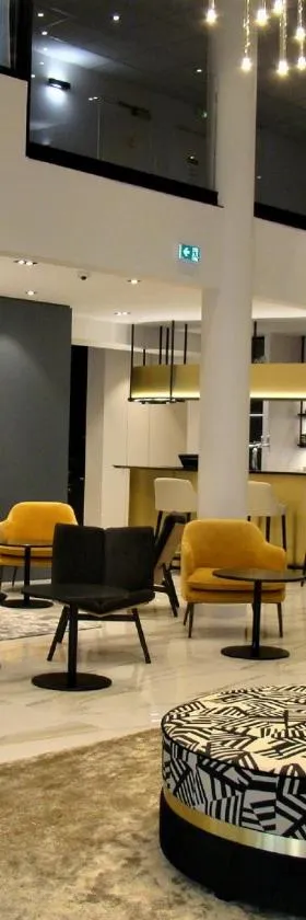 拉米劳特布尔斯特酒店，位于布雷斯特的酒店