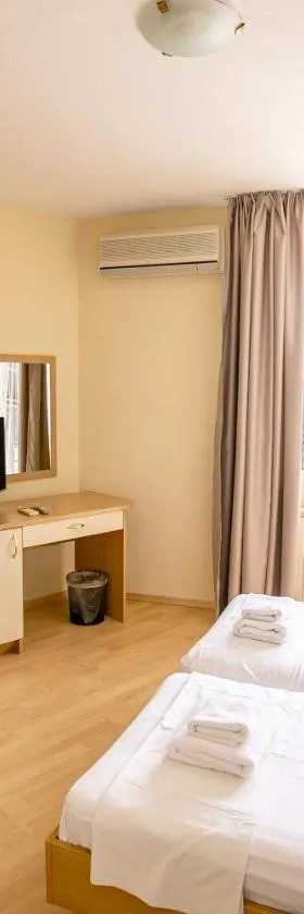 Hotel Astra，位于桑丹斯基的酒店