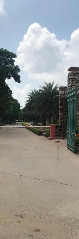 Premium Apartment in Tarudhan Valley Golf Resort，位于马尼萨的酒店