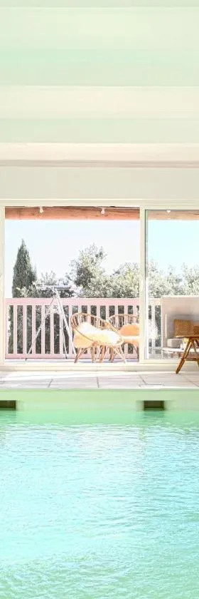 La Villa Les Petits Gardons，位于卡斯蒂隆迪加尔的酒店