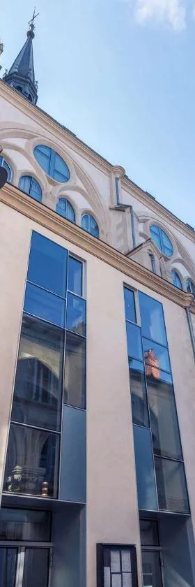 美居普瓦捷中心酒店，位于普瓦捷的酒店