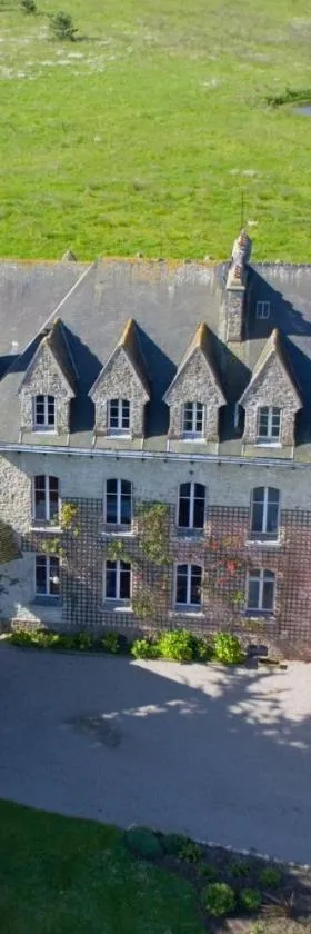 Château de Surville，位于Surville的酒店