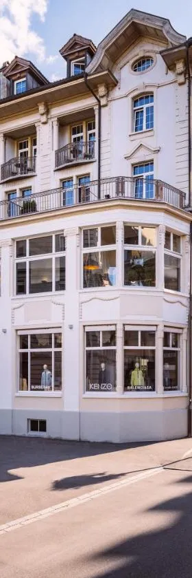The HEY HOTEL，位于因特拉肯的酒店